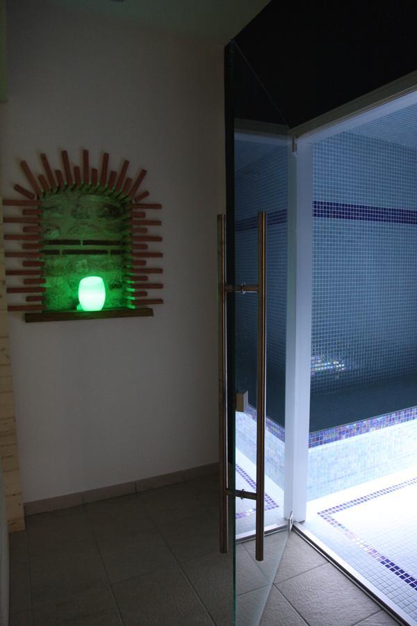 镜之星住宿加早餐旅馆 Pomport 外观 照片